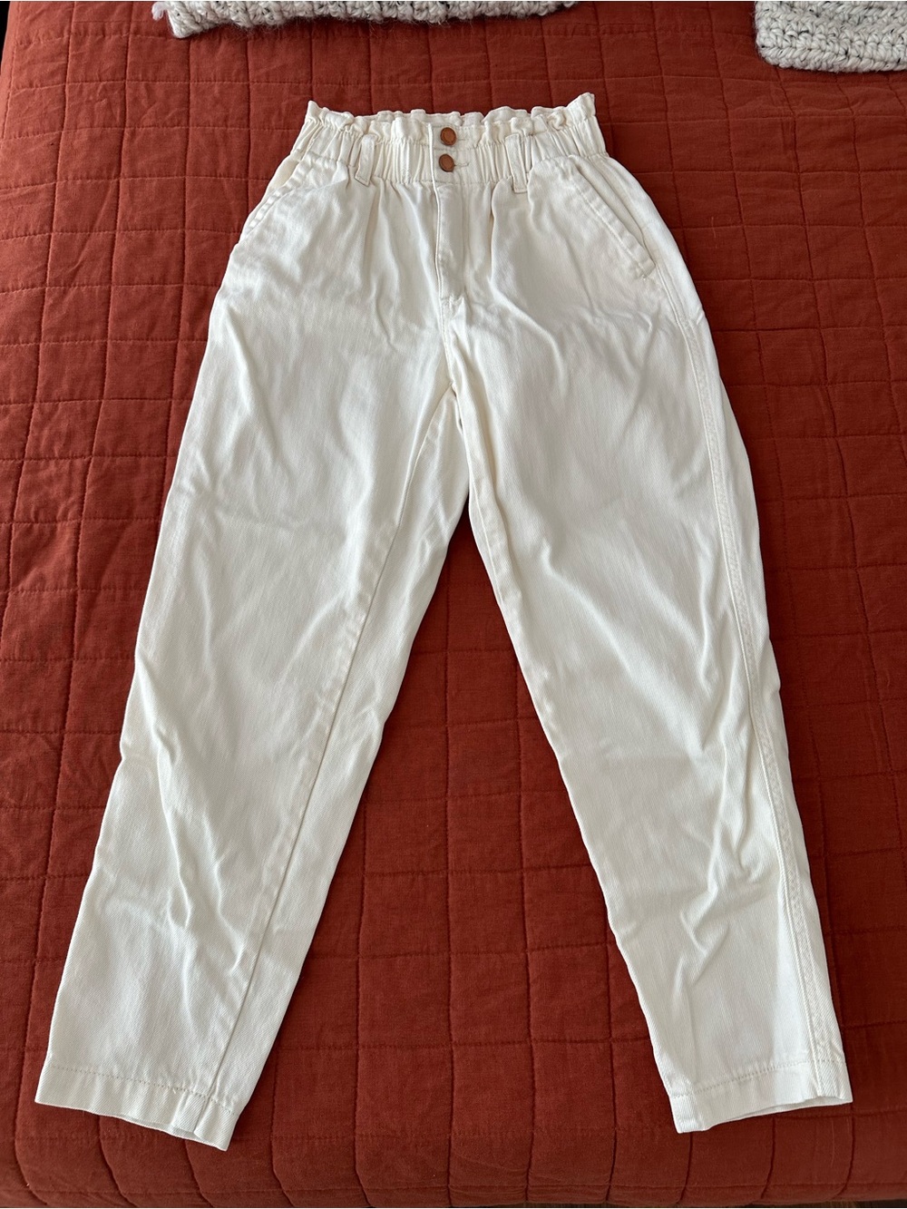 Universal Thread High-Rise Paperbag Waist Women's Jeans - White